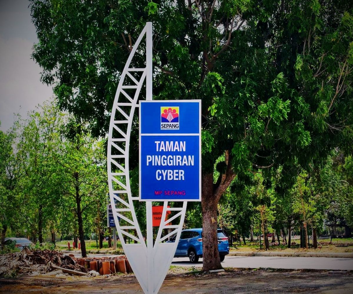 Taman Pinggiran Cyber